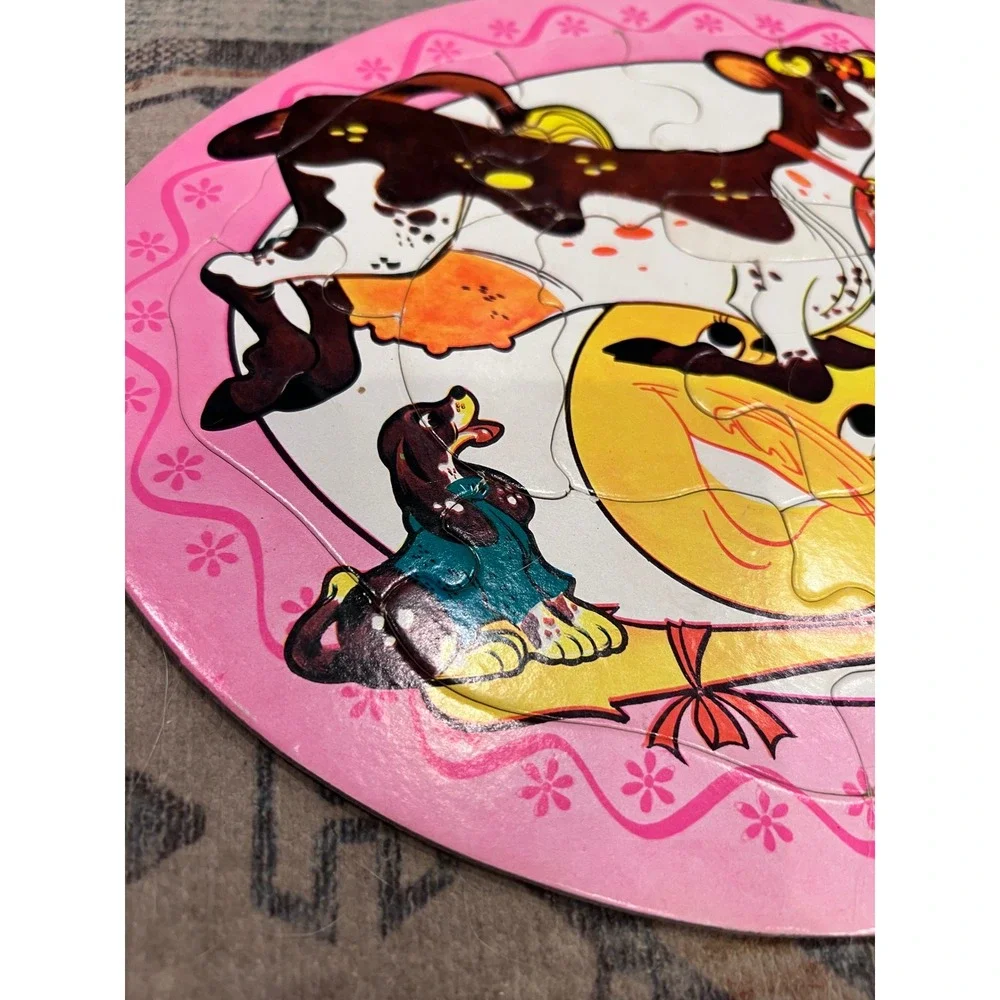 Vintage 1950-1960s Children's Nursery Rhyme Hey Diddle Diddle Oval Shaped Puzzle